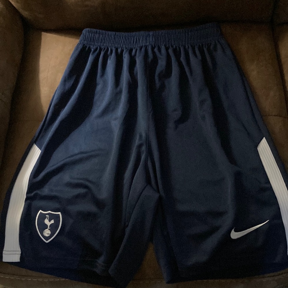 Nike navy boys basketball shorts.